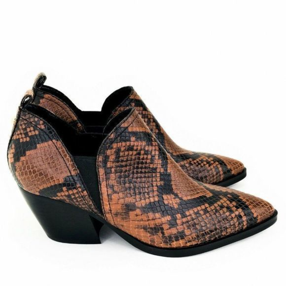 Marc Fisher LTD Dalaran Women's Size 6 M Boots Brown Leather Snake Print Chelsea